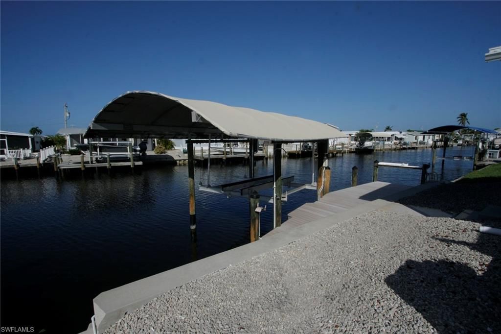 3059 Bounty LN, ST. JAMES CITY, FL 33956 — photo 2