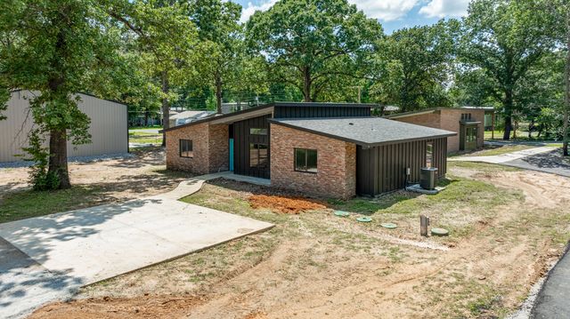 32445 Oxford Drive, Afton, OK 74331
