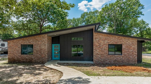 32445 Oxford Drive, Afton, OK 74331