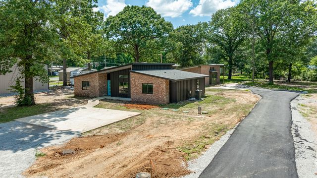 32445 Oxford Drive, Afton, OK 74331