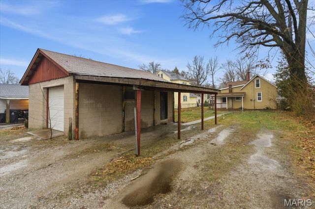 107 Wabash Avenue, Belleville, IL 62220