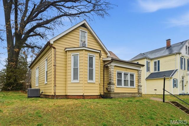 107 Wabash Avenue, Belleville, IL 62220