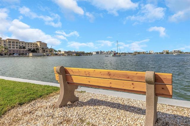 4700 COVE CIRCLE 107, St Petersburg, FL 33708