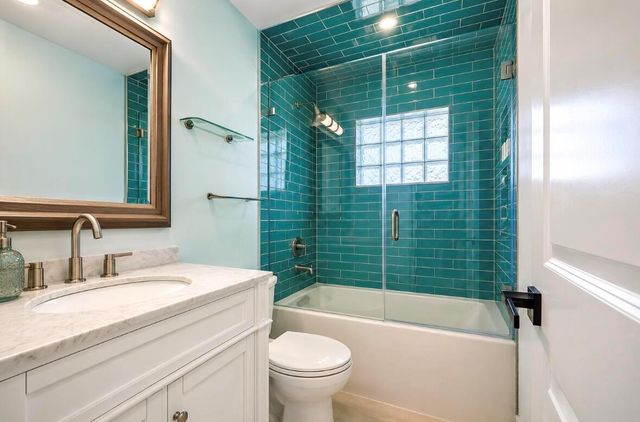 4245 NE SUNSET Drive, Jensen Beach, FL 34957