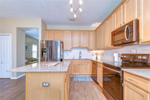 9328 STONE RIVER PLACE, Riverview, FL 33578