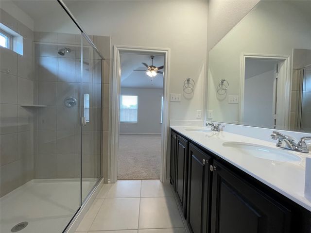 5752 Brookville Drive, Fort Worth, TX 76179