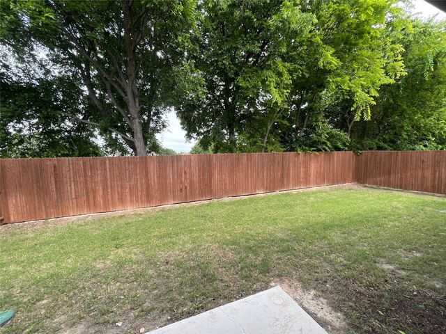 5752 Brookville Drive, Fort Worth, TX 76179