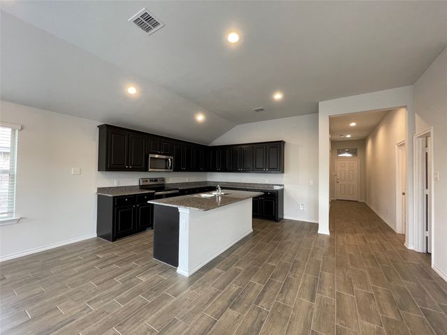 5752 Brookville Drive, Fort Worth, TX 76179