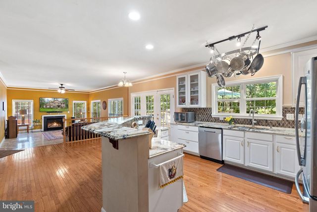 20503 TANAGER PL, Leesburg, VA 20175