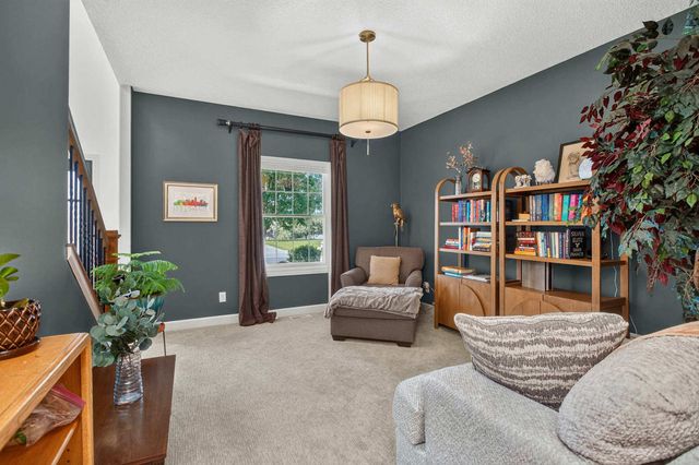 3362 Adele Lane, Bettendorf, IA 52722
