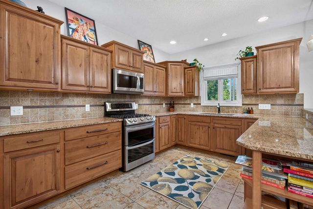 3362 Adele Lane, Bettendorf, IA 52722