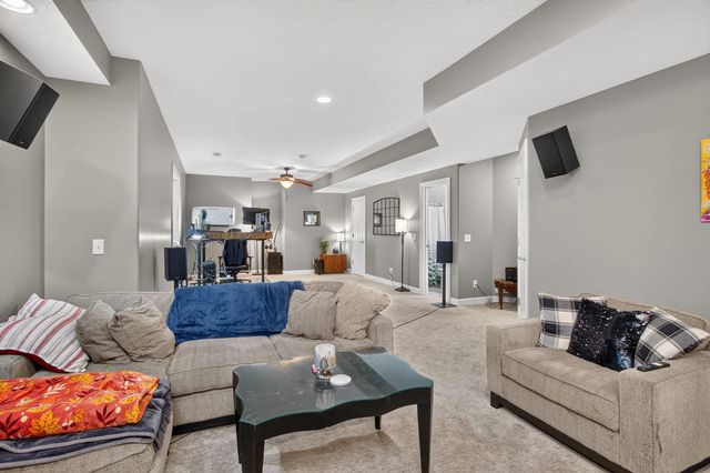 3362 Adele Lane, Bettendorf, IA 52722