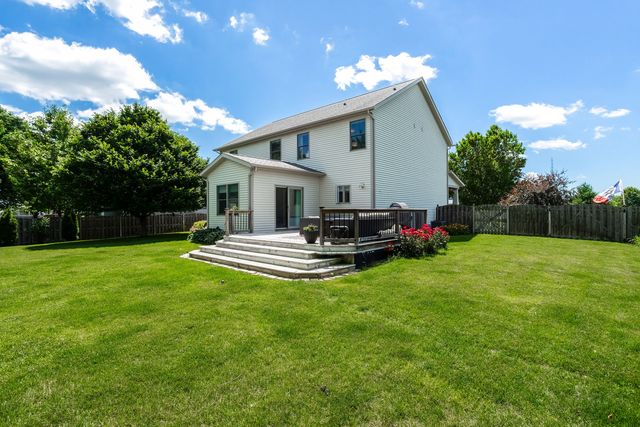 3362 Adele Lane, Bettendorf, IA 52722