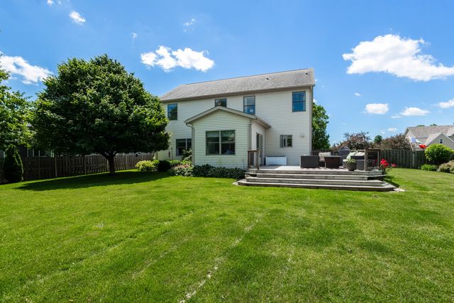 3362 Adele Lane, Bettendorf, IA 52722