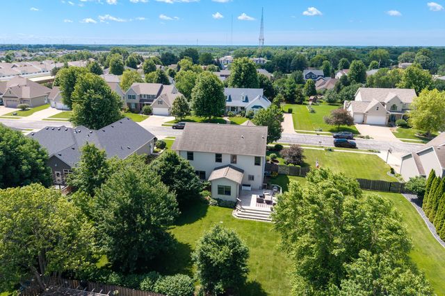 3362 Adele Lane, Bettendorf, IA 52722