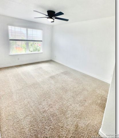 2815 Thackery Grv, San Antonio, TX 78245