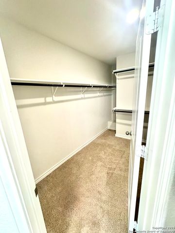 2815 Thackery Grv, San Antonio, TX 78245