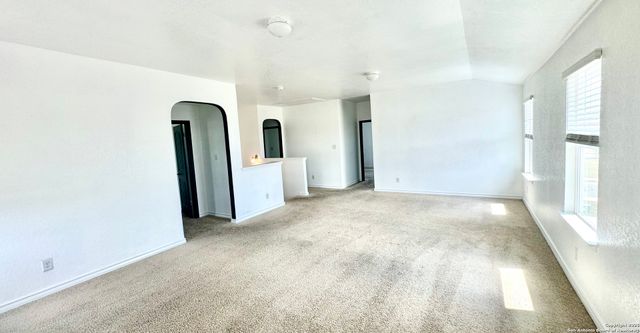 2815 Thackery Grv, San Antonio, TX 78245