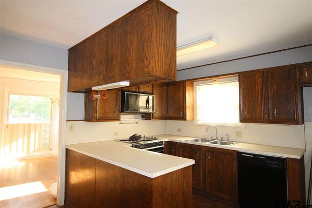 427 E 5th, Tyler, TX 75701