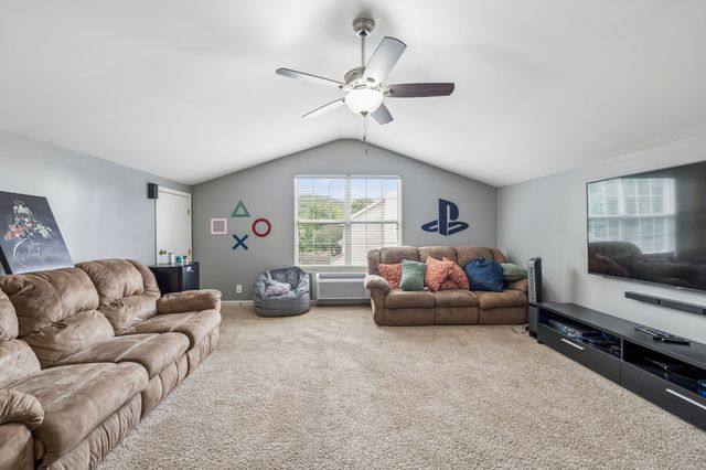 830 Loretta Dr, Goodlettsville, TN 37072