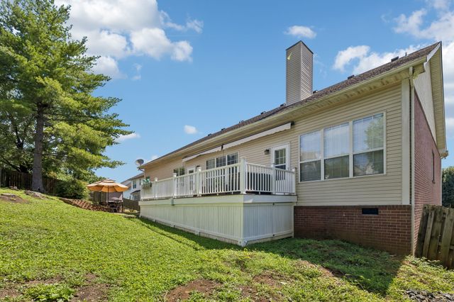 830 Loretta Dr, Goodlettsville, TN 37072