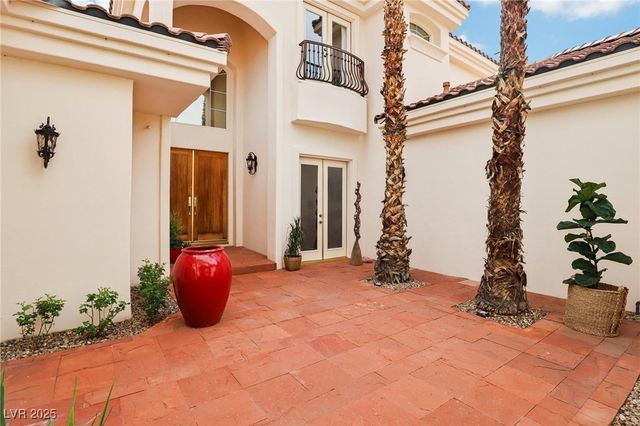 27 Avenida Fiori, Henderson, NV 89011