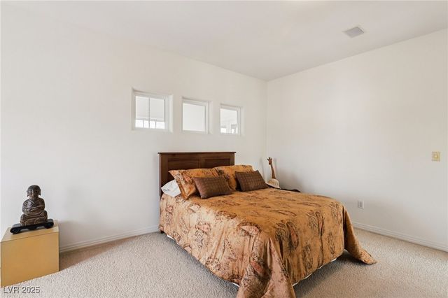 27 Avenida Fiori, Henderson, NV 89011