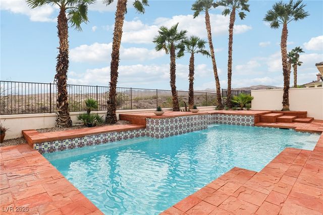 27 Avenida Fiori, Henderson, NV 89011