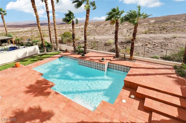 27 Avenida Fiori, Henderson, NV 89011