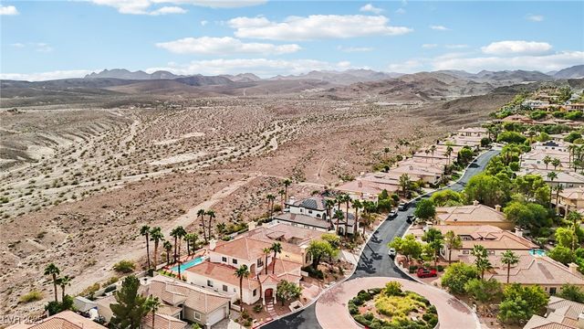 27 Avenida Fiori, Henderson, NV 89011