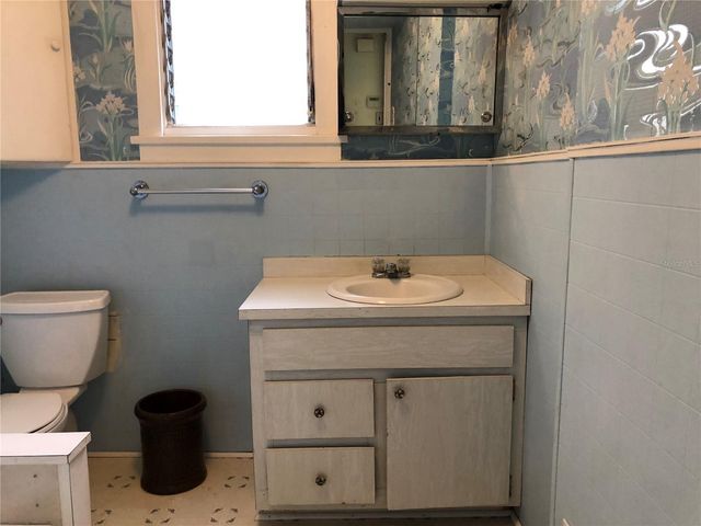 8107 N 12TH STREET, Tampa, FL 33604