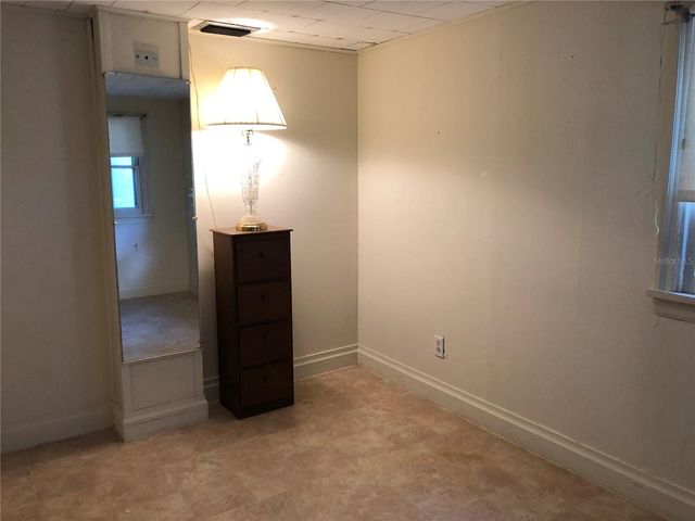 8107 N 12TH STREET, Tampa, FL 33604