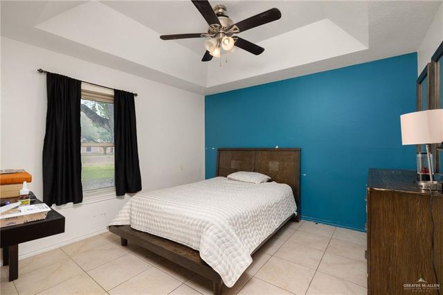 1215 Sioux Road, Alamo, TX 78516