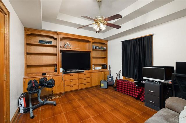 1215 Sioux Road, Alamo, TX 78516