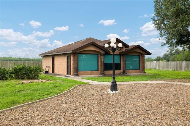 1215 Sioux Road, Alamo, TX 78516