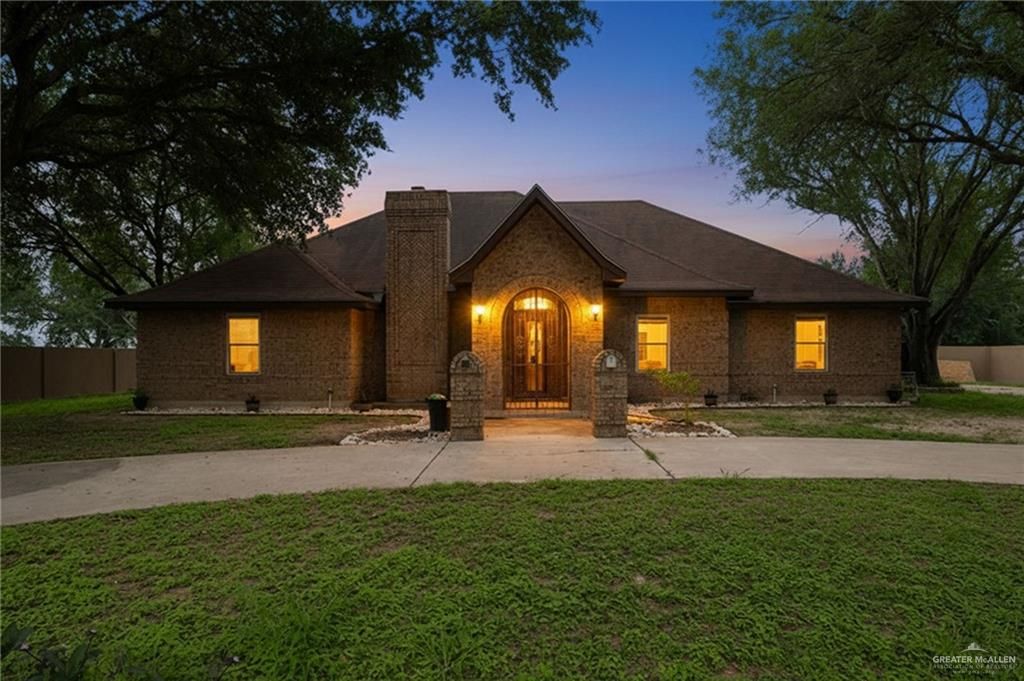 1215 Sioux Road, Alamo, TX 78516