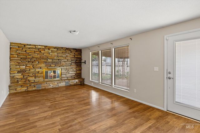 8921 W Sunflower Court, Boise, ID 83704