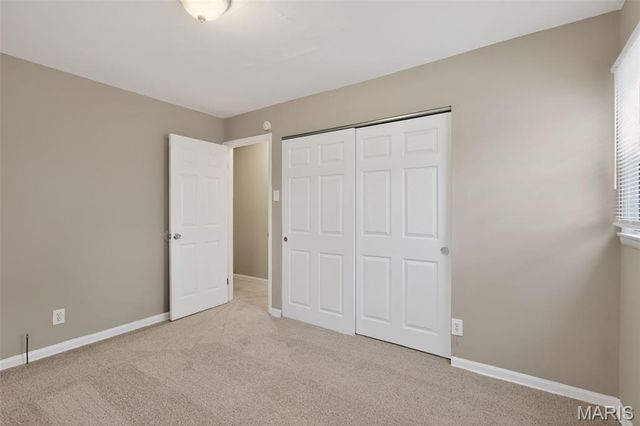 10518 Renfrew Drive, St Louis, MO 63137