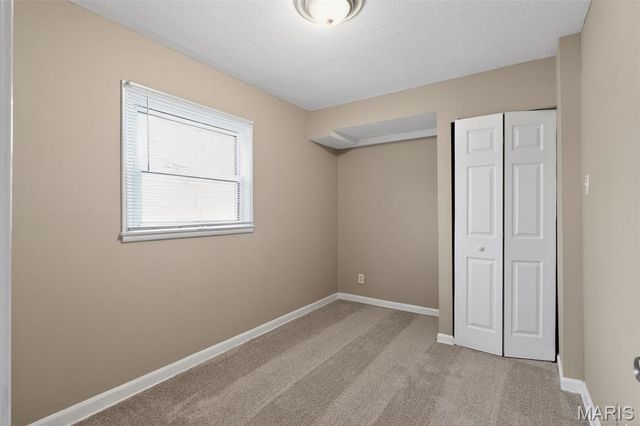 10518 Renfrew Drive, St Louis, MO 63137