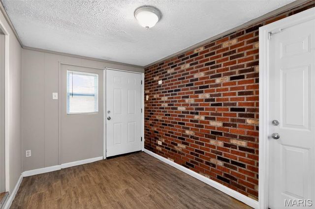 10518 Renfrew Drive, St Louis, MO 63137