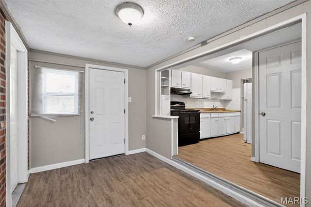 10518 Renfrew Drive, St Louis, MO 63137