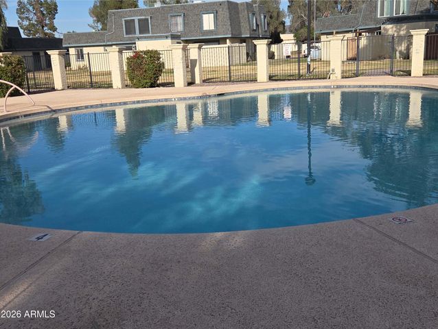 3204 W Loma Lane 2, Phoenix, AZ 85051