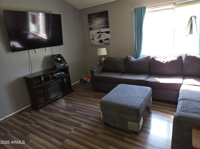 3204 W Loma Lane 2, Phoenix, AZ 85051