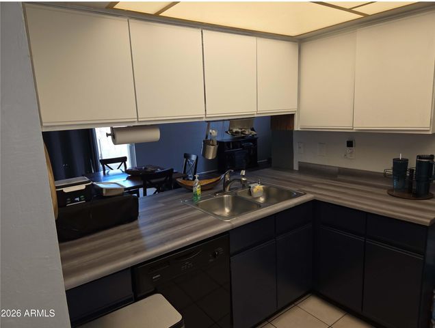 3204 W Loma Lane 2, Phoenix, AZ 85051