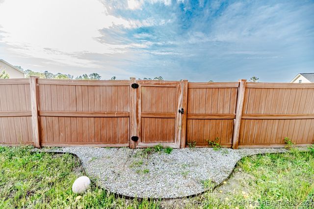 807 Highgrove Drive, Spring Lake, NC 28390