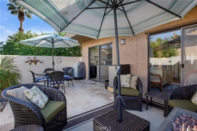 5784 Los Coyotes, Palm Springs, CA 92264