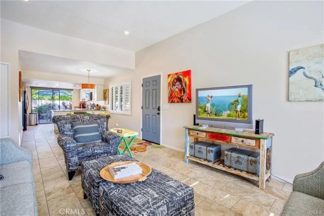 5784 Los Coyotes, Palm Springs, CA 92264