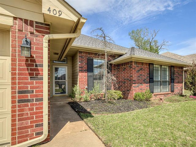 409 E Twelve Oaks Terrace, Mustang, OK 73064