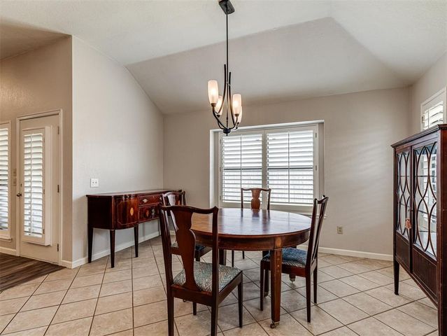 409 E Twelve Oaks Terrace, Mustang, OK 73064