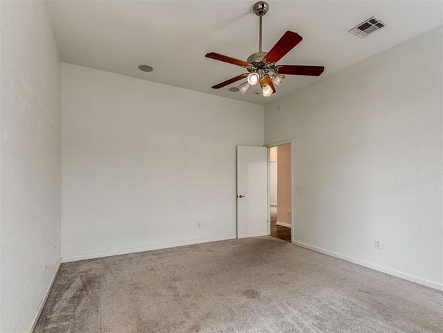 409 E Twelve Oaks Terrace, Mustang, OK 73064
